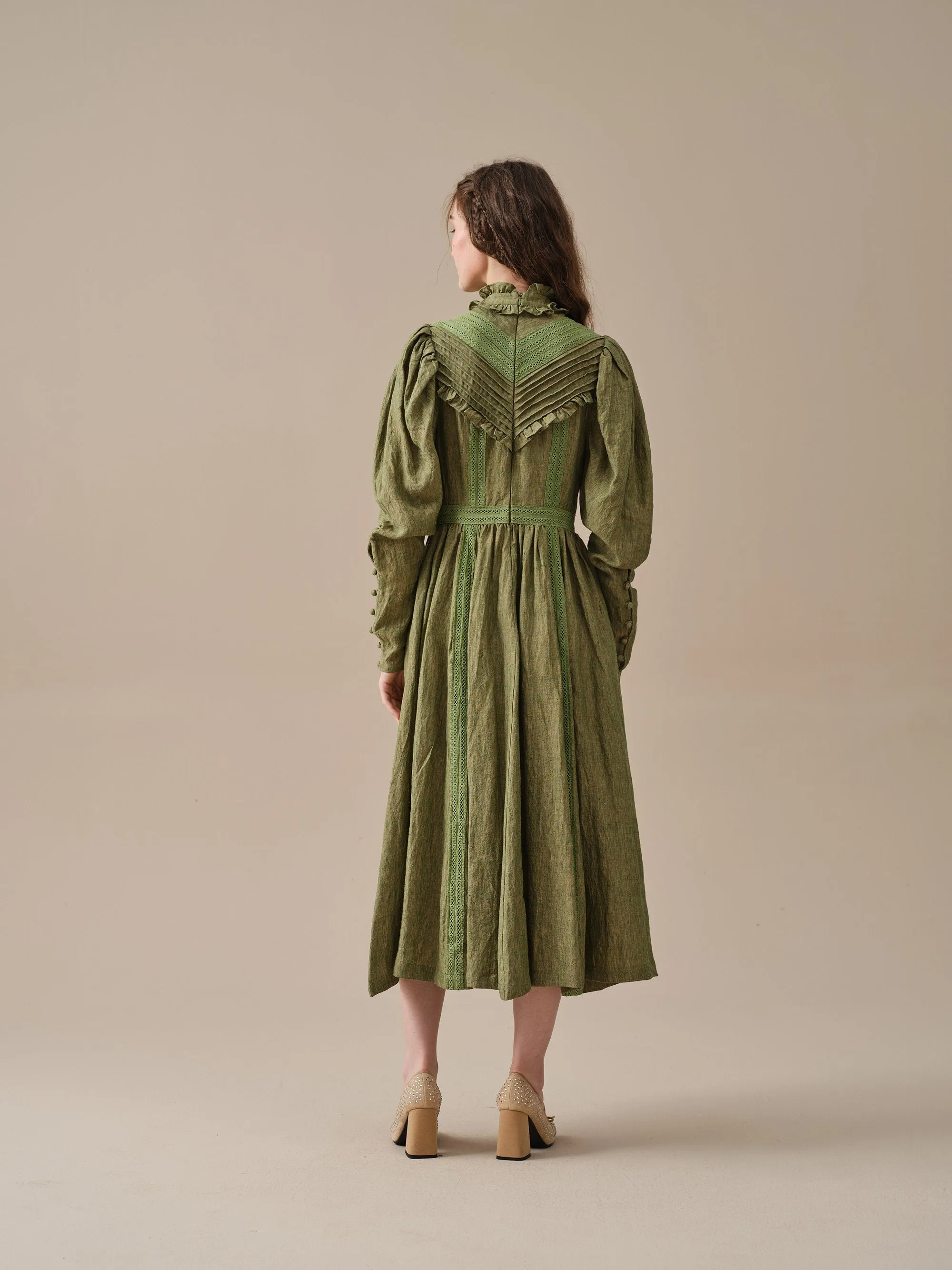 MARY 18 | VINTAGE LINEN DRESS GOWN