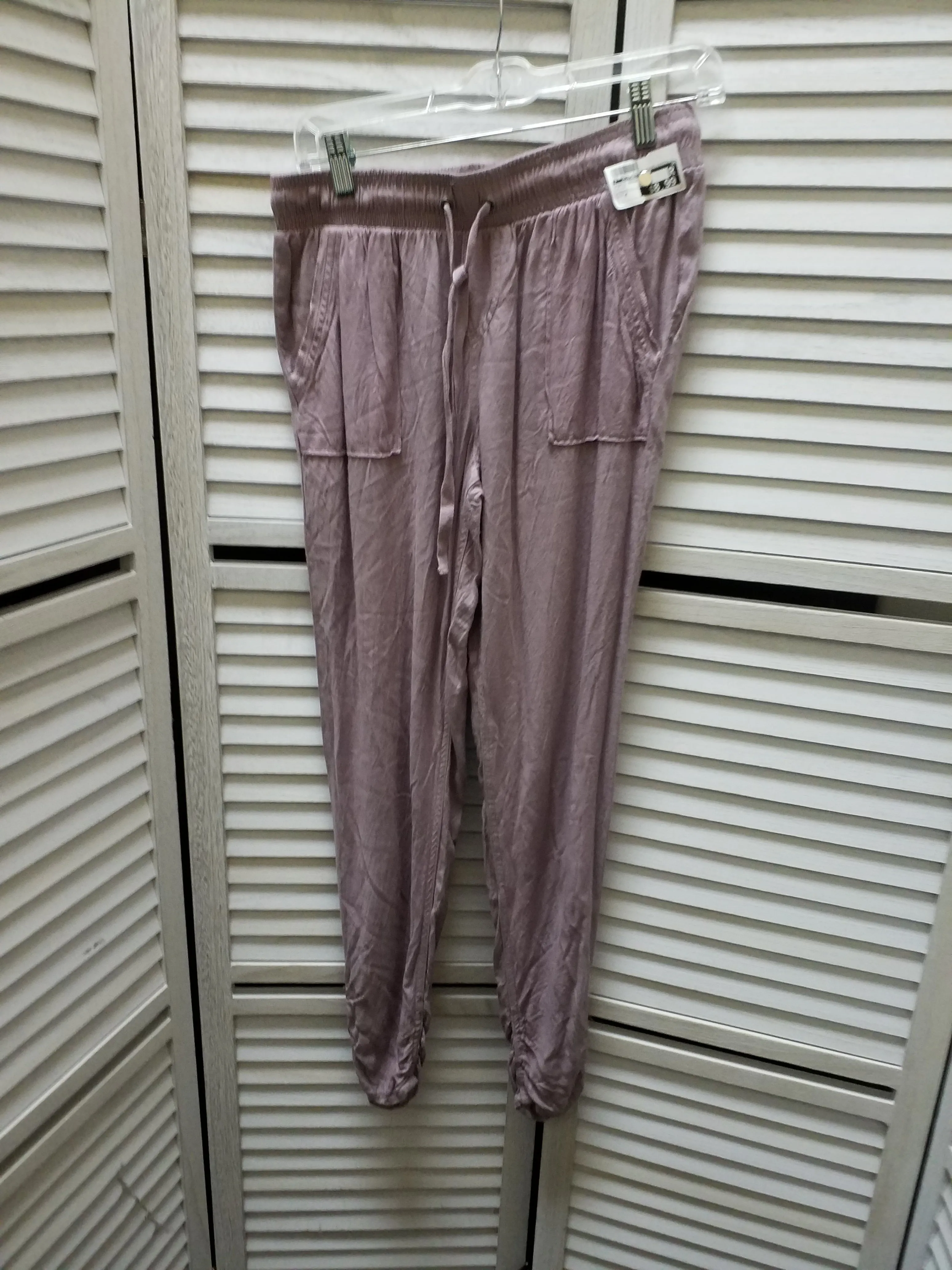 Pants Joggers By Clothes Mentor  Size: M