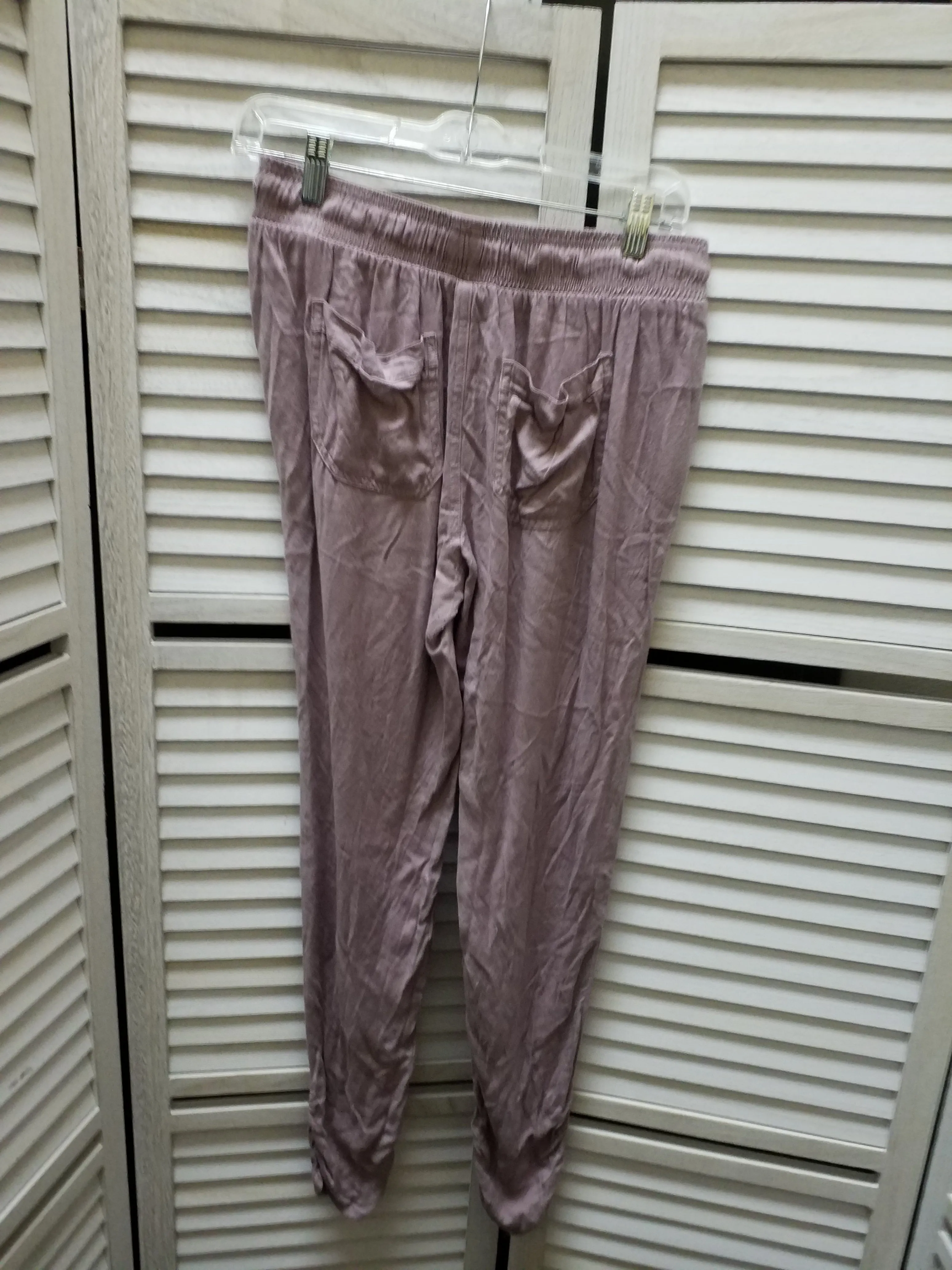 Pants Joggers By Clothes Mentor  Size: M