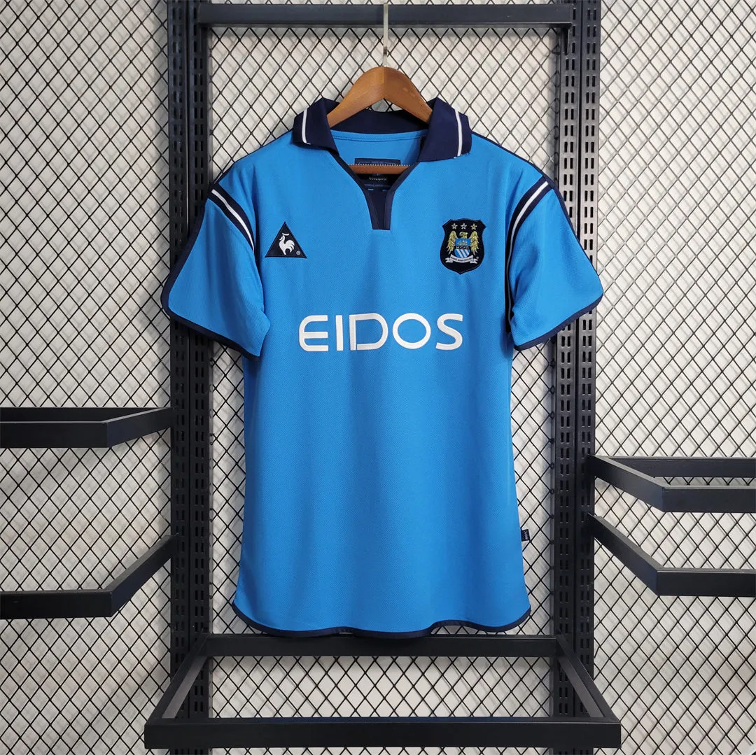 Retro Manchester City 2001 football shirt